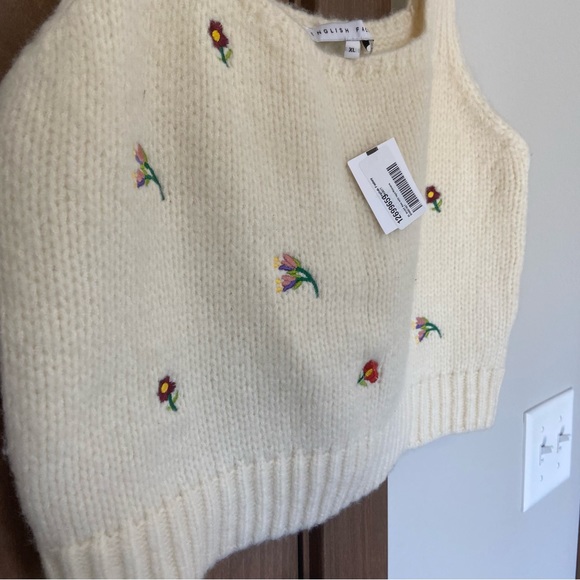 BNWT English Factory Womens Floral Embroidered Knit Sweater Tank Top Size XL - Picture 9 of 12